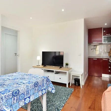 Apartment Sunny In Belem